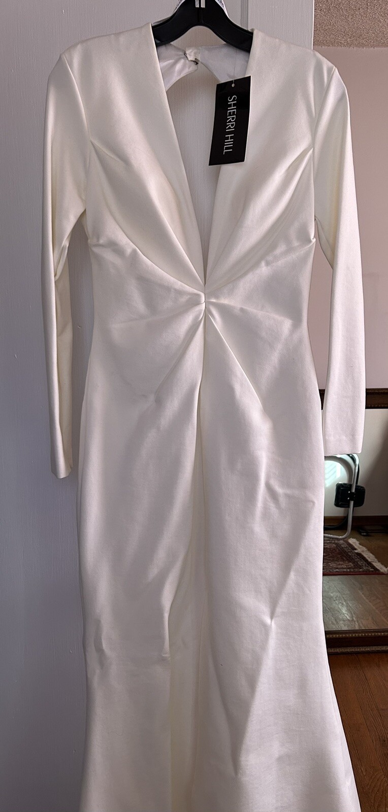 NEW WITH TAGS Elegant Sherri Hill 50309 Long Sleeve Ivory Wedding Gown Sz 6