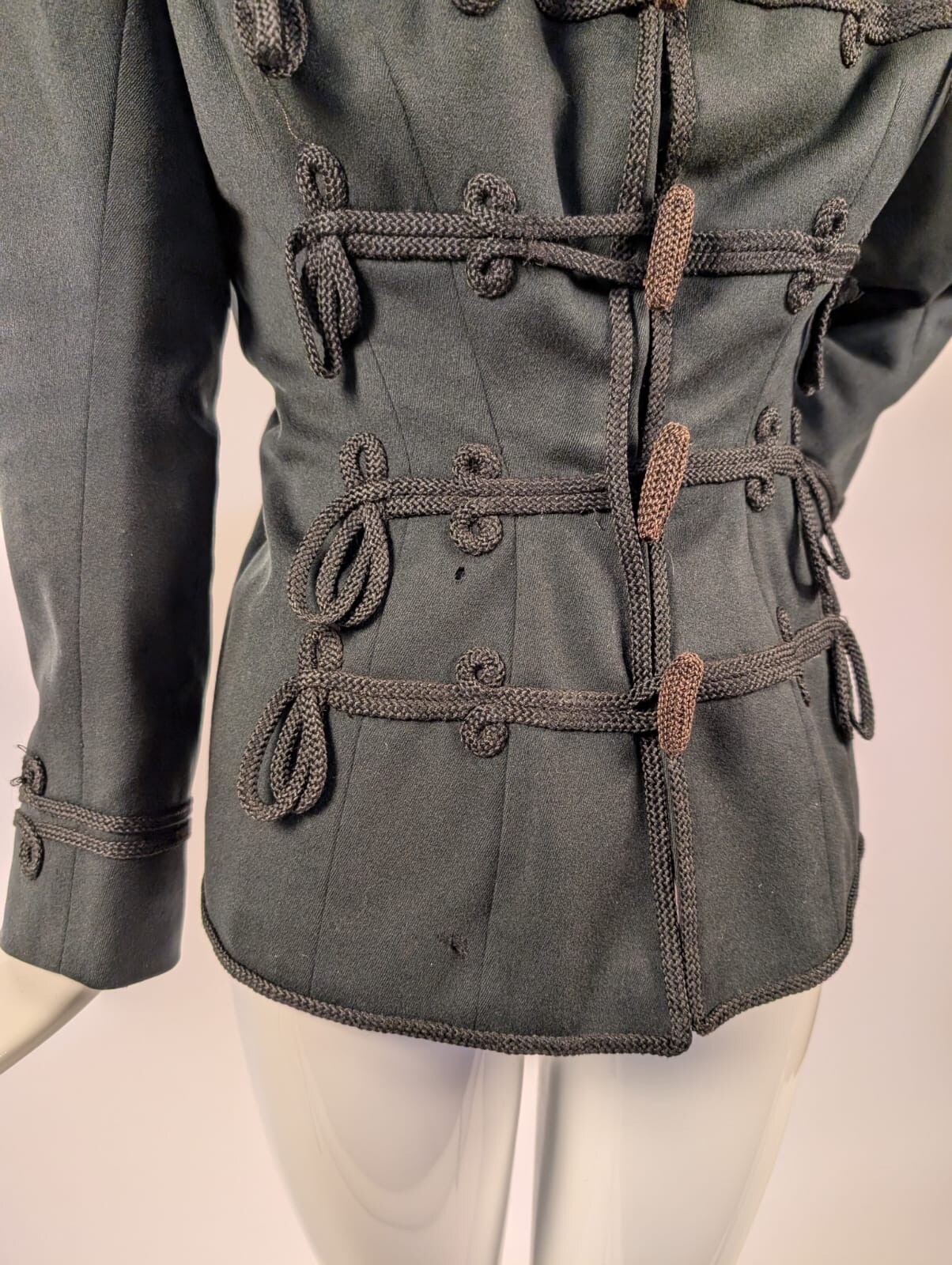 VICTORIAN MILITARY STYLE  JACKET W BRAID + TOGGLE BUTTONS