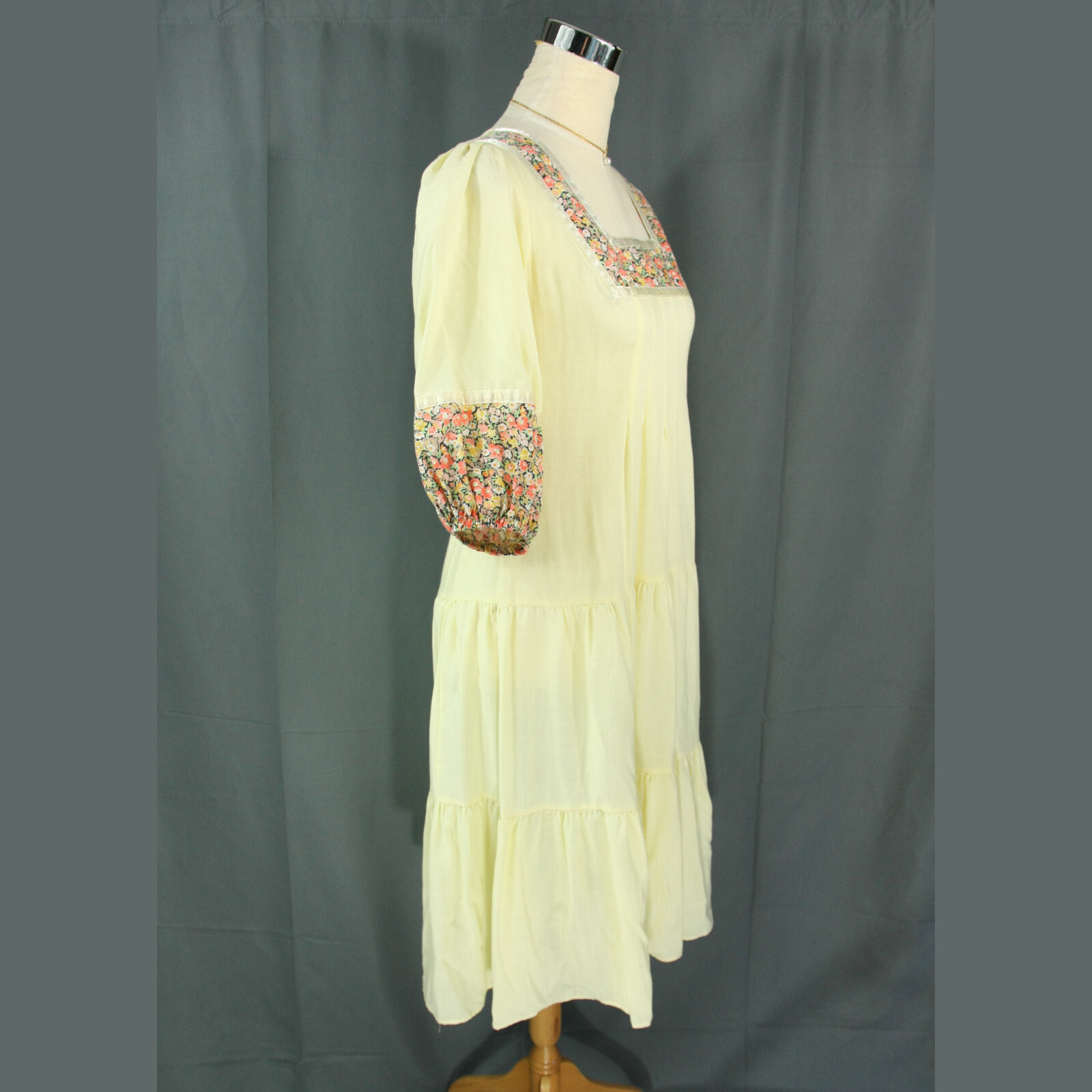 Vintage Paper Moon Yellow Country Floral Prairie Boho Hippie Dress 5 1990s