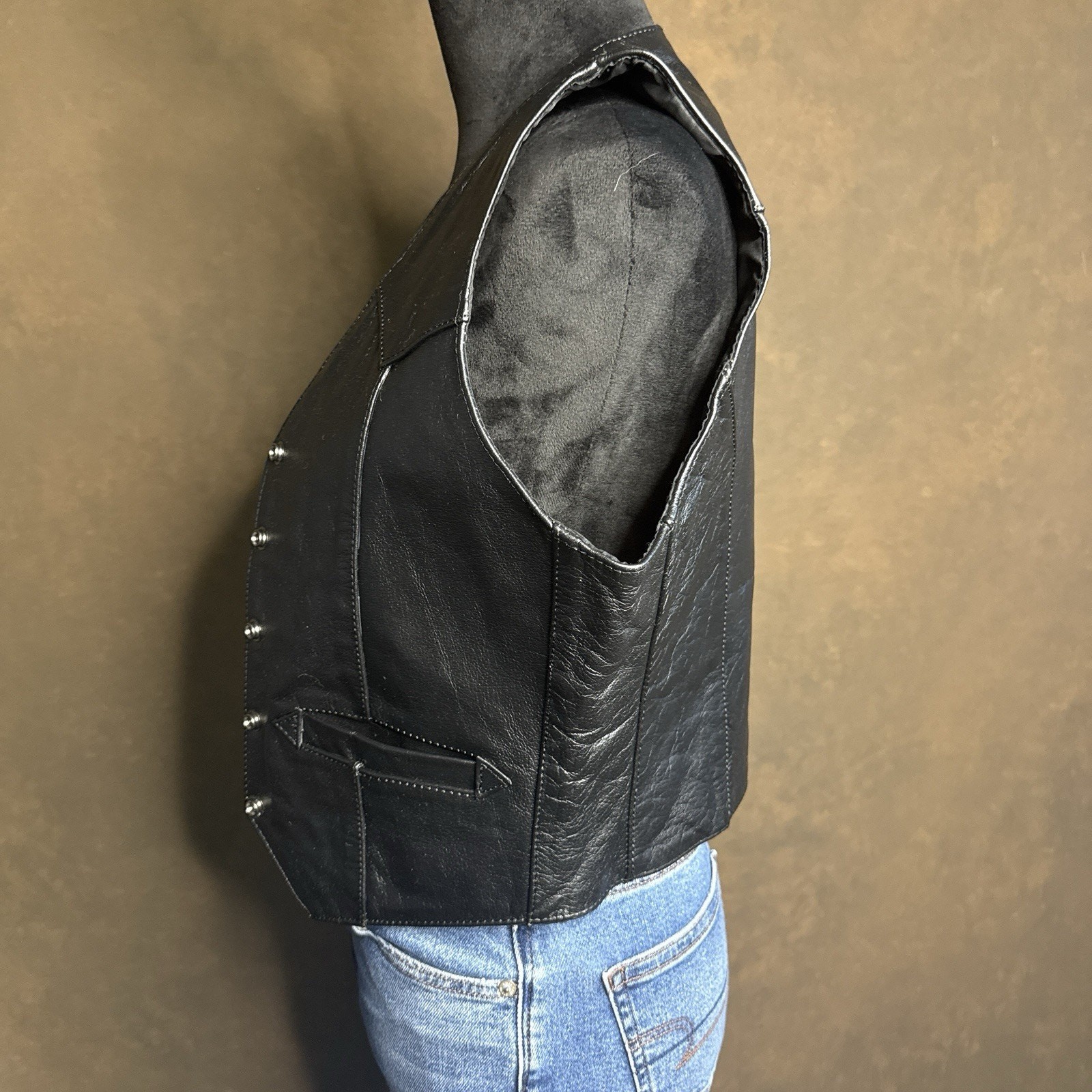 Vintage 90’s Ladies Leather Western style Vest Size 10 Protech Leather Apparel