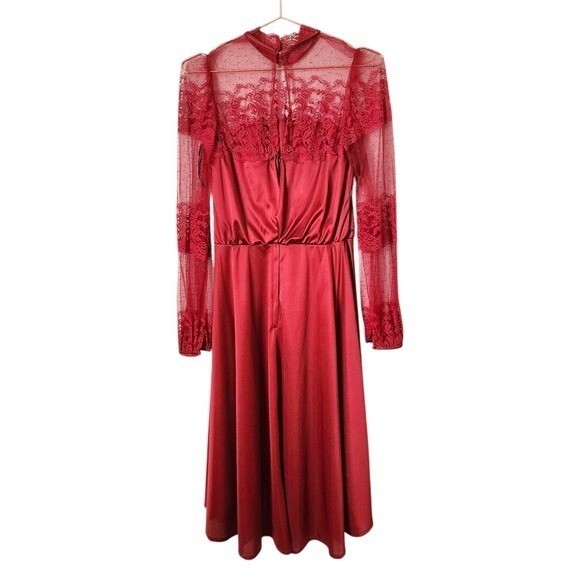 JCPENNY x VINTAGE Lace neckline Dress long sleeve in wine red