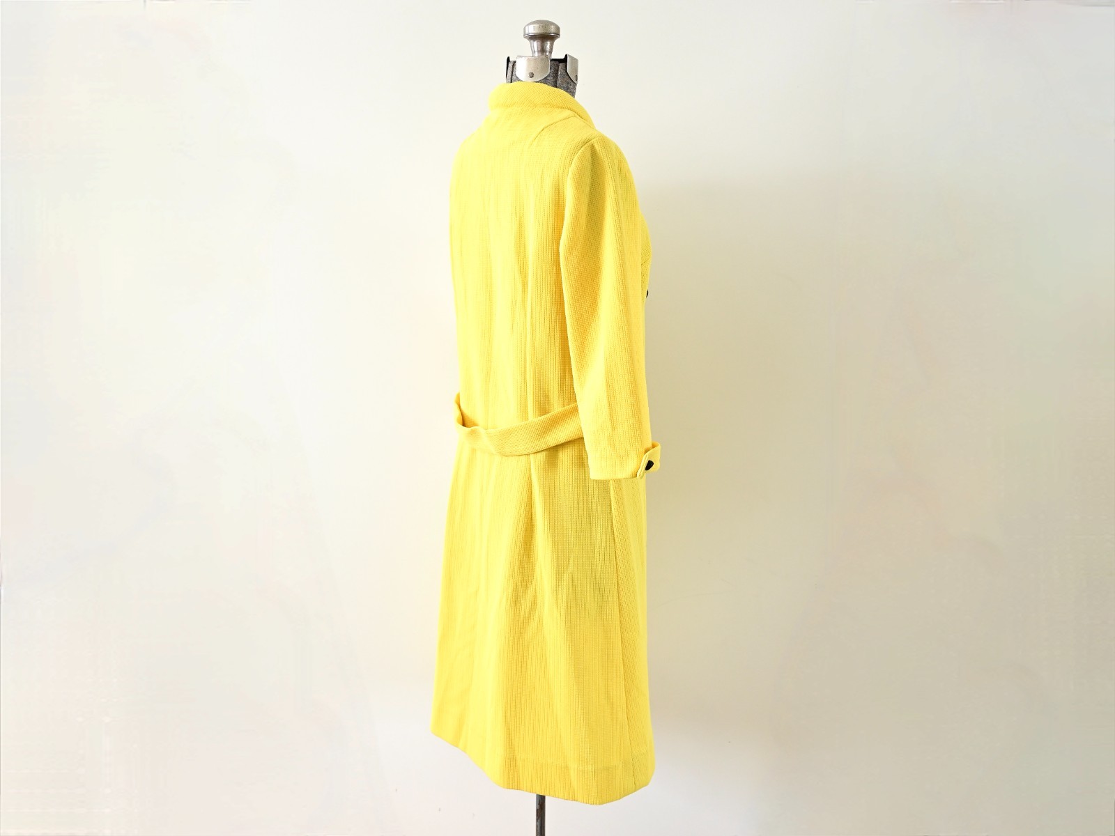 1960s Jerrie Lurie Bright Yellow 3/4 Sleeve Shift Dress Mod Coat Dress