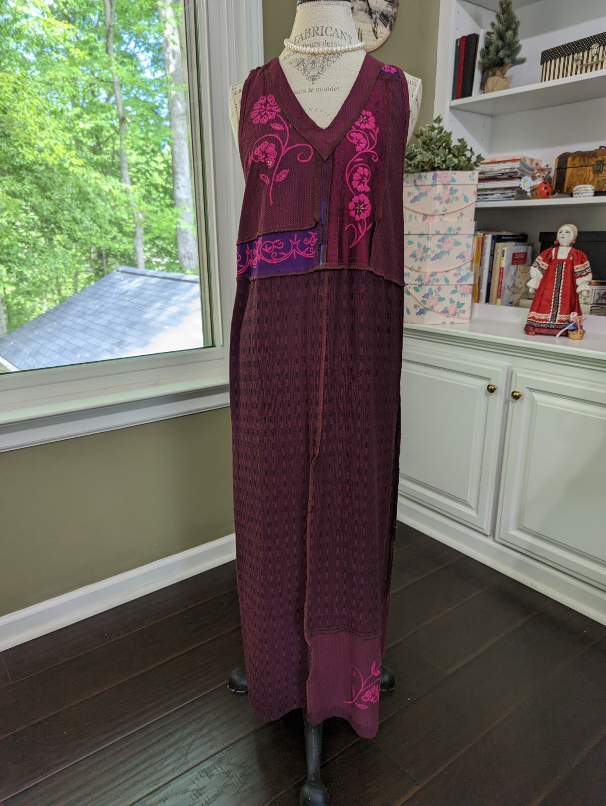 VTG LONG DRESS/ROMPER w/Diff. Fabrics-Embr-Beads-Mother of Pearl Accents-size L