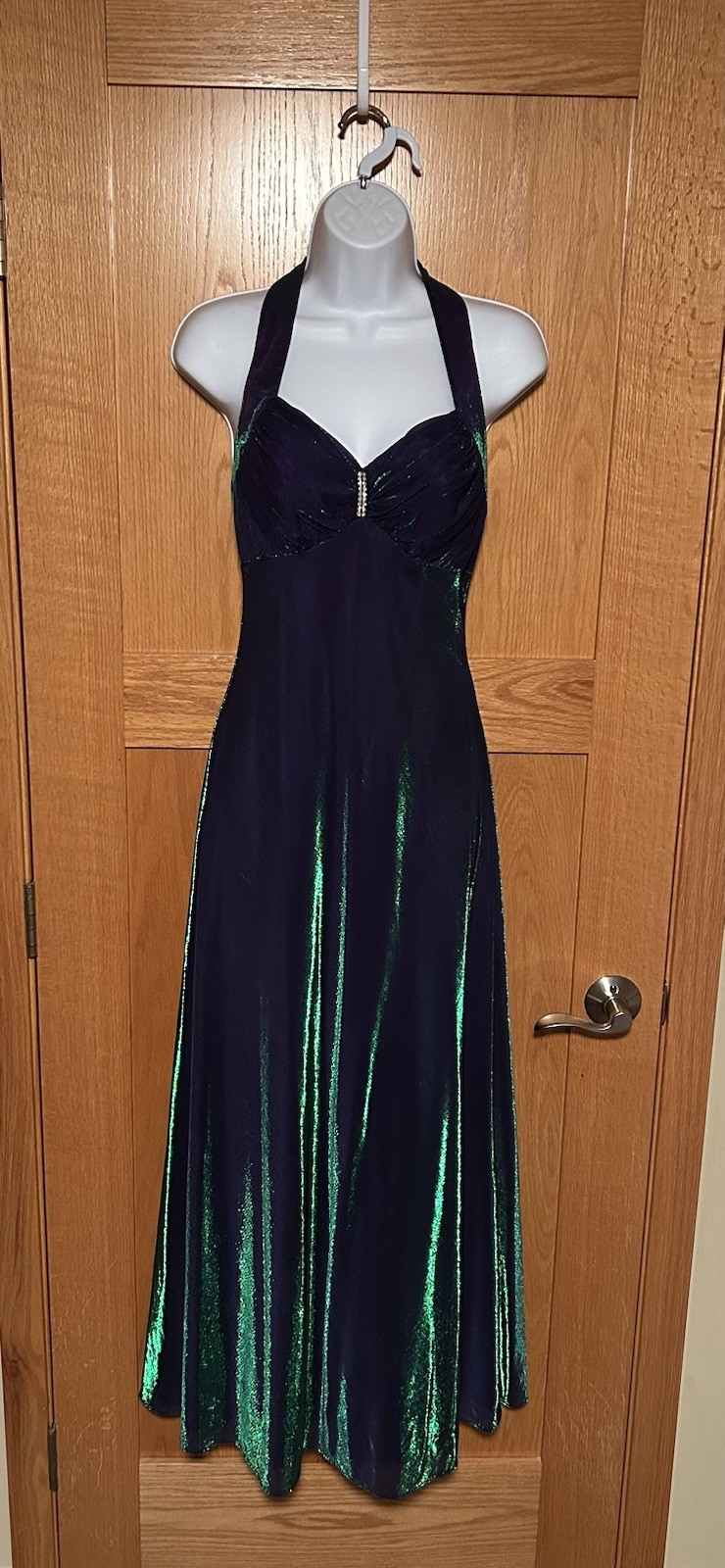 Vintage Y2K Iridescent Purple And Green Metallic Maurice’s Halter Formal Dress