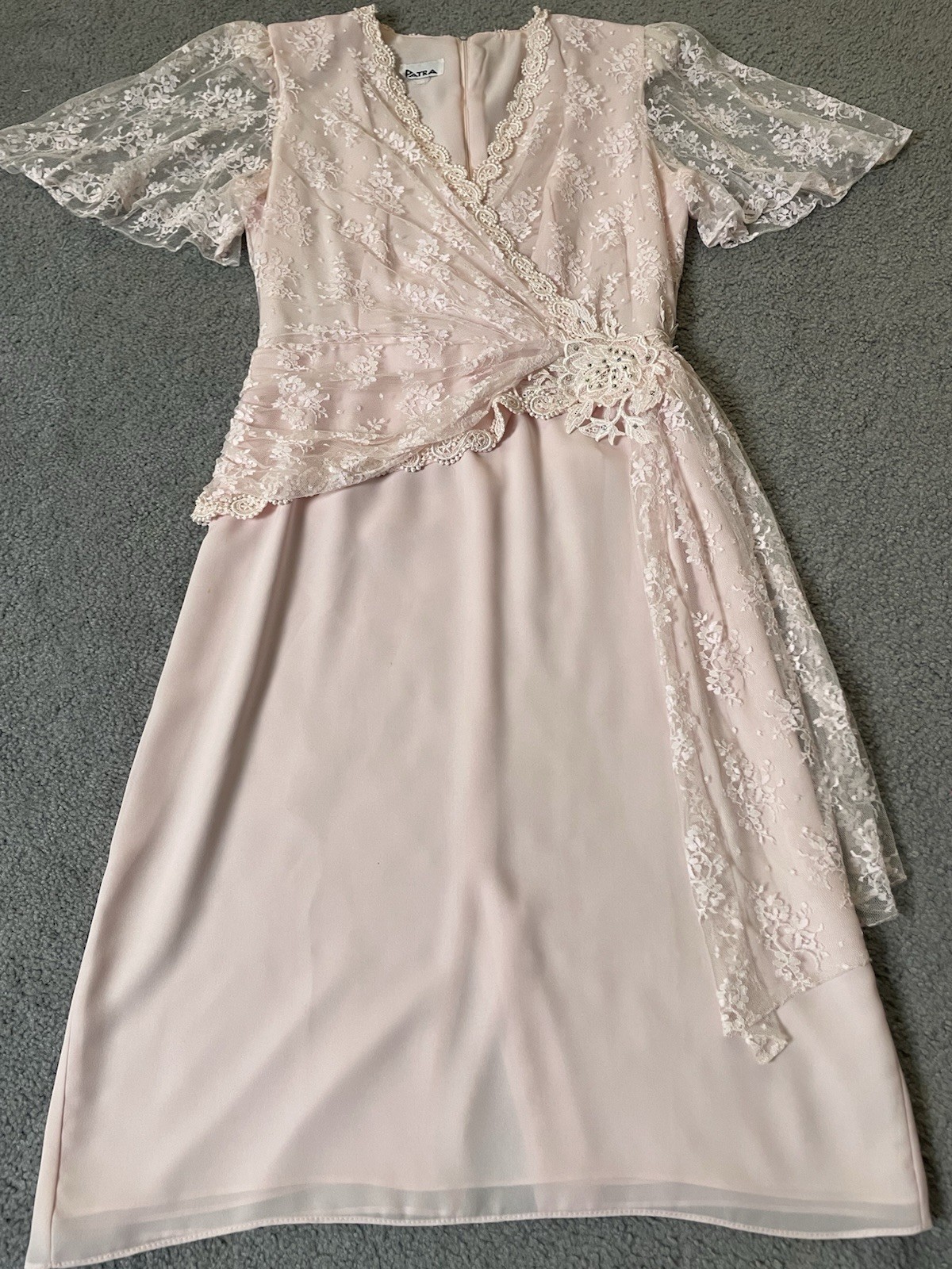 70s Embroidered Floral Lace Midi Dress Sz 15/16 Pink Flutter Sleeve Cocktail