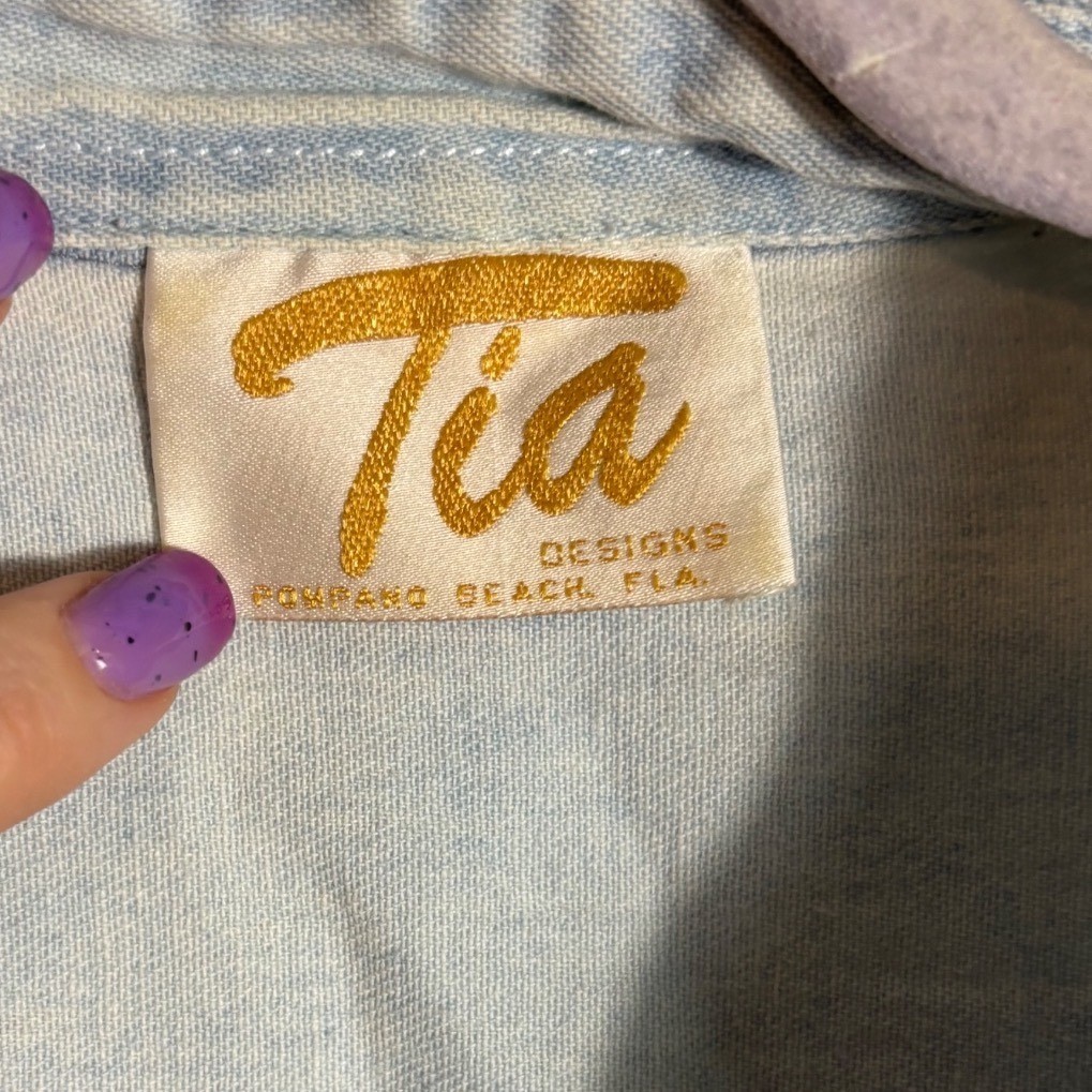 Vintage Tia Designs 'Jackpot’ Slot Machine Embroidered Denim Button Down Size L