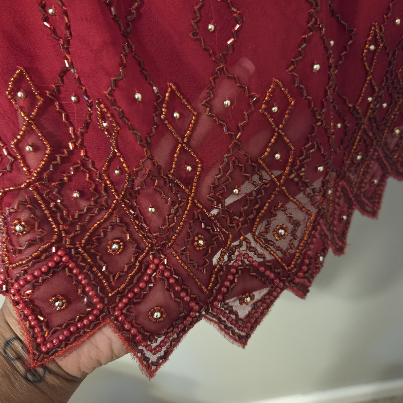 100% Silk Red Womens Beaded Sequin Top Blouse Sz M Luxury Special Occasion