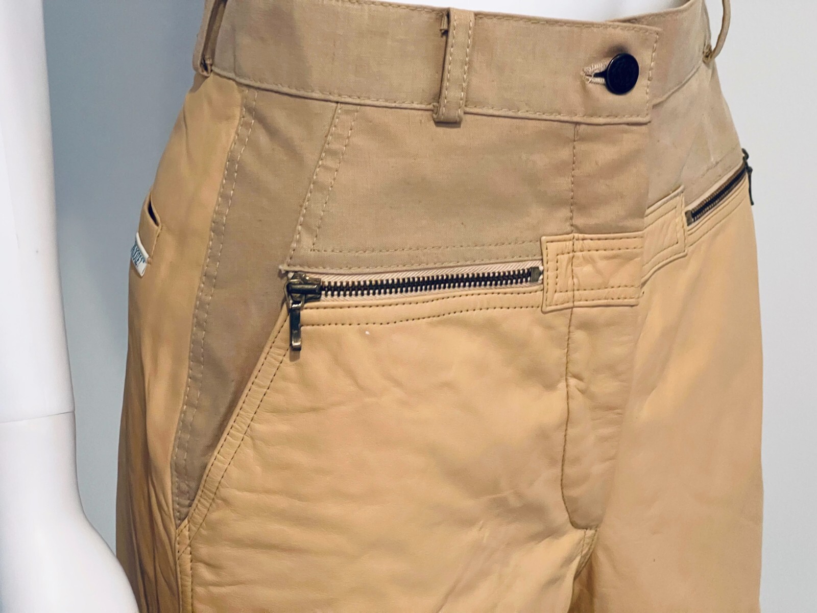 Vintage C1980s 100% Genuine Leather, Yellow Gold Pants Slacks, NEVER WORN, 8