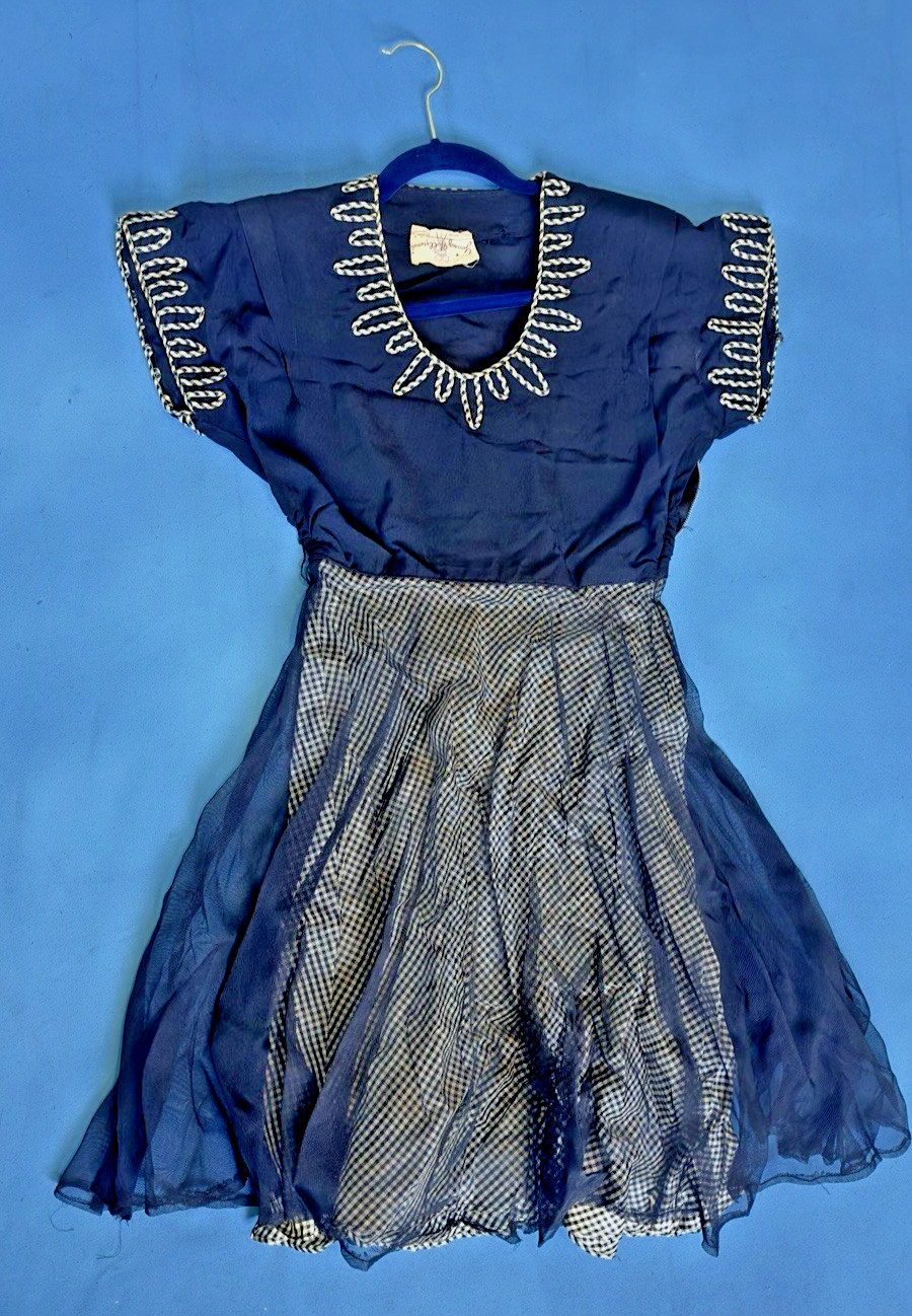 Vintage 40s YOUNG HOLLYWOOD JUNIOR Black White DAY DRESS Crinoline Net Overskirt