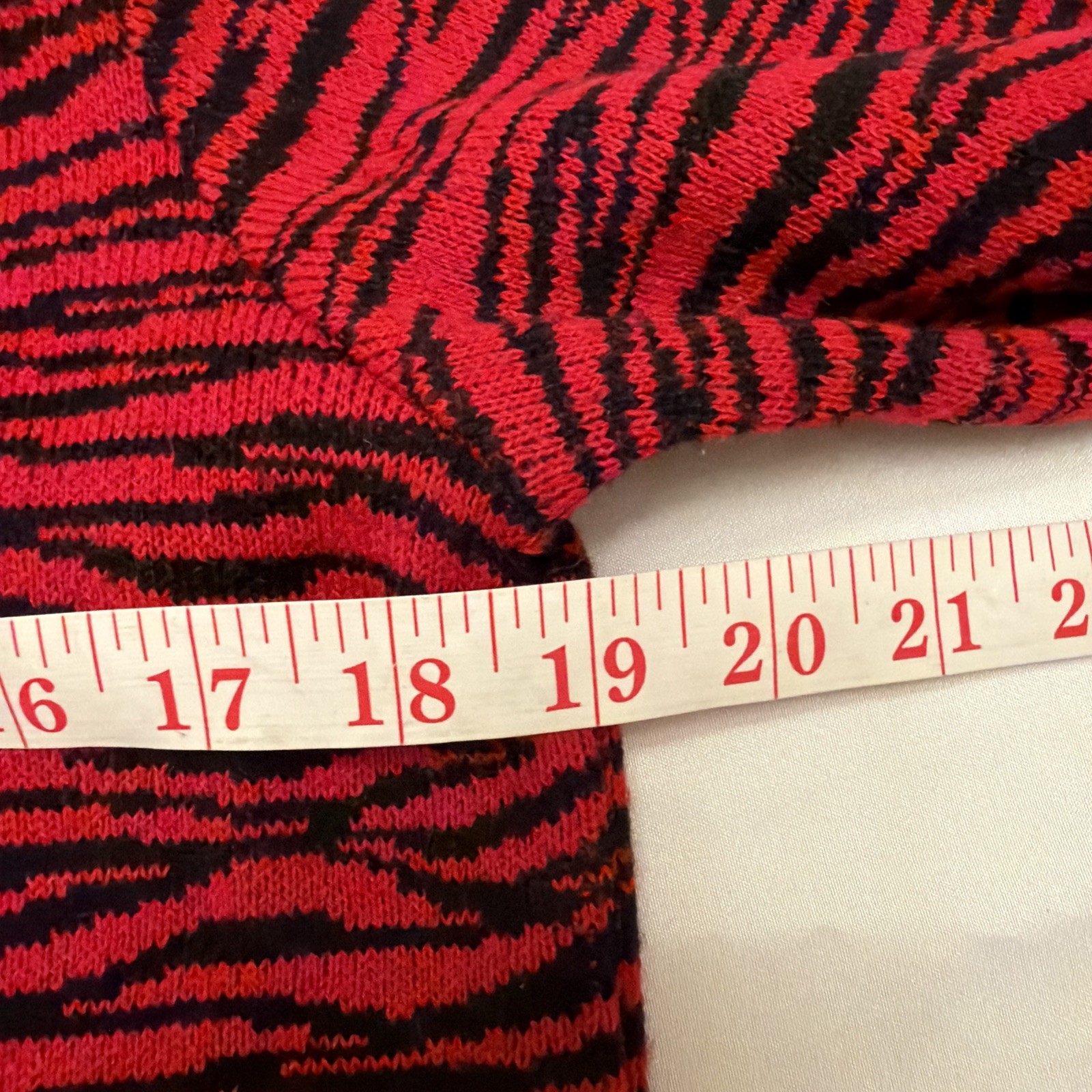 VTG Lennie By Nina Leonard Red & Black Zebra Knit Button Up Cardigan Size M
