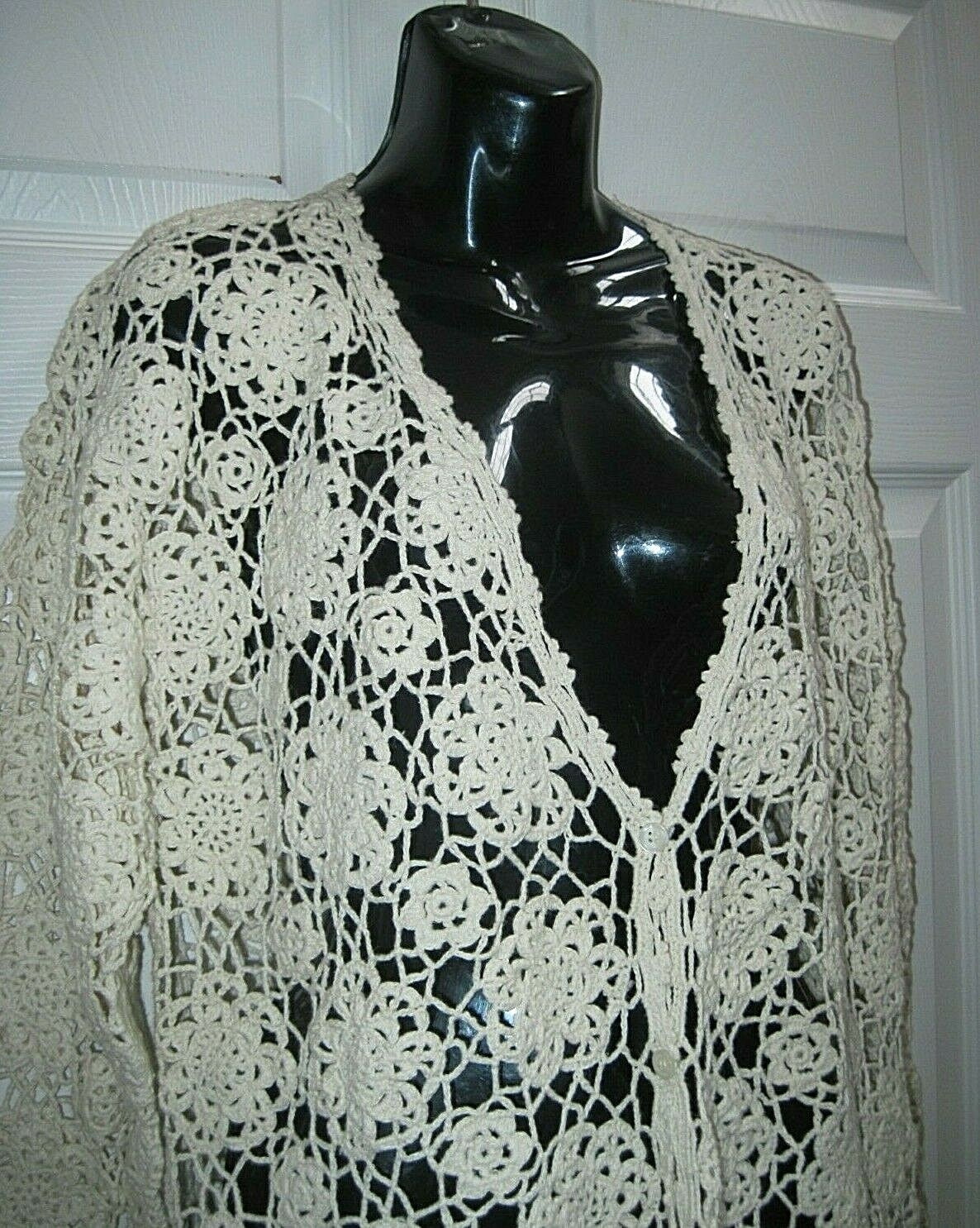 Styles to Go Women’s Large Crochet Knit Top Sweater Long Sleeves Buttons Front