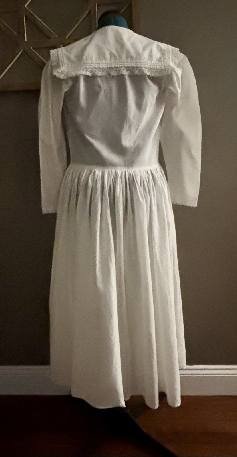 Vintage Eileen West for Queen Anne’s Lace White Cotton Nightgown Lace Collar 2P