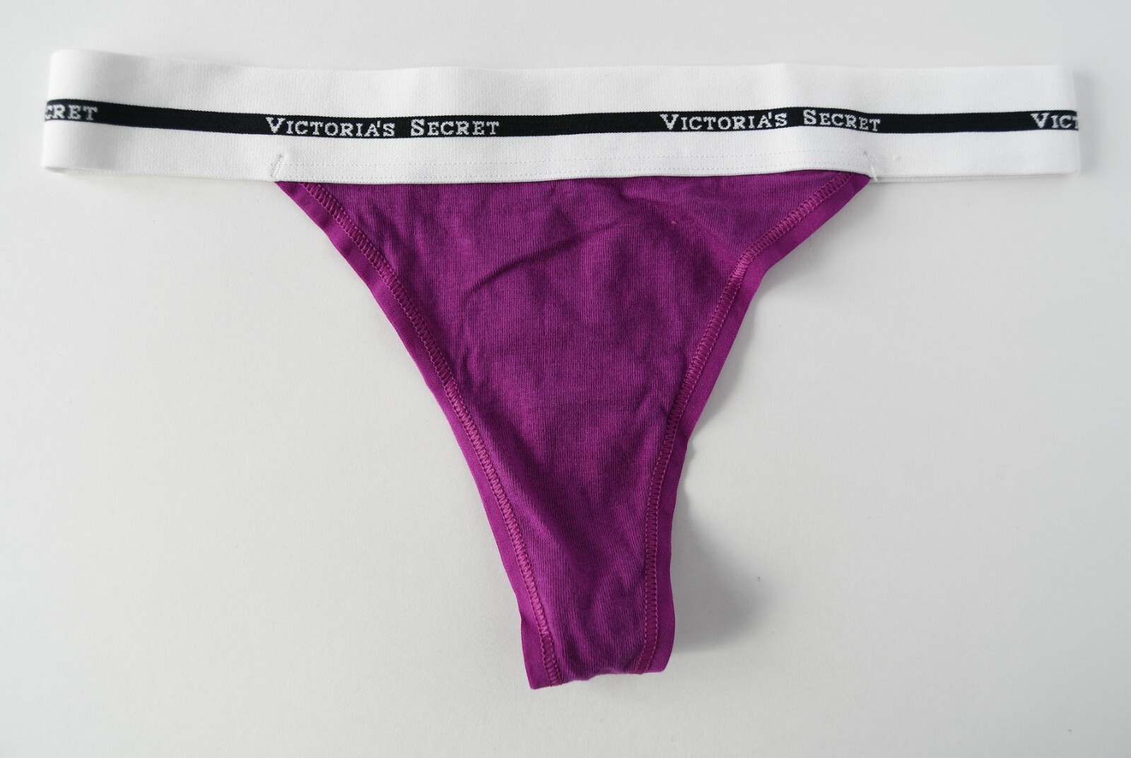 1 VTG Victoria’s Secret 2010s Thick Logo Cotton V-String Thong Panty SMALL
