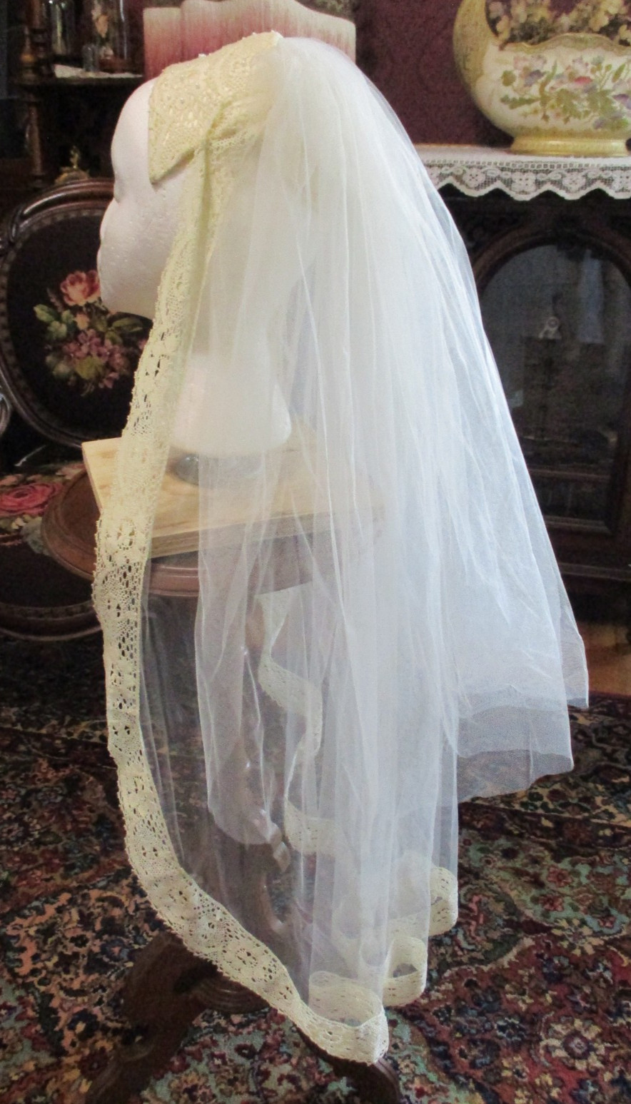 Vintage 70’s? Beaded Ivory Lace Bridal 2 Layer Veil Juliet Cap Wedding – 37″