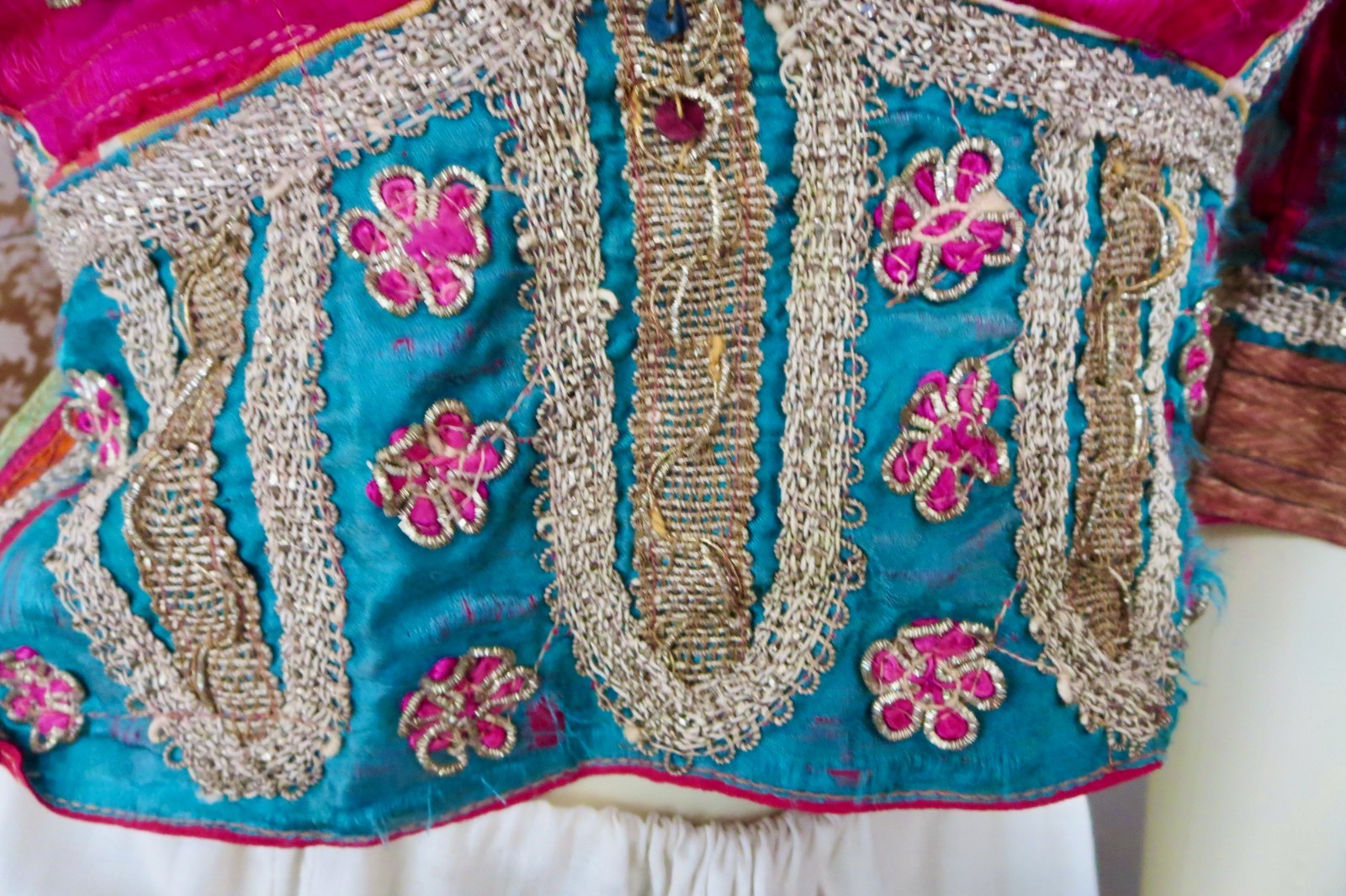 Antique Indian Choli Tribal Banjara Top Silk Metallic Thread Embroidery Backless