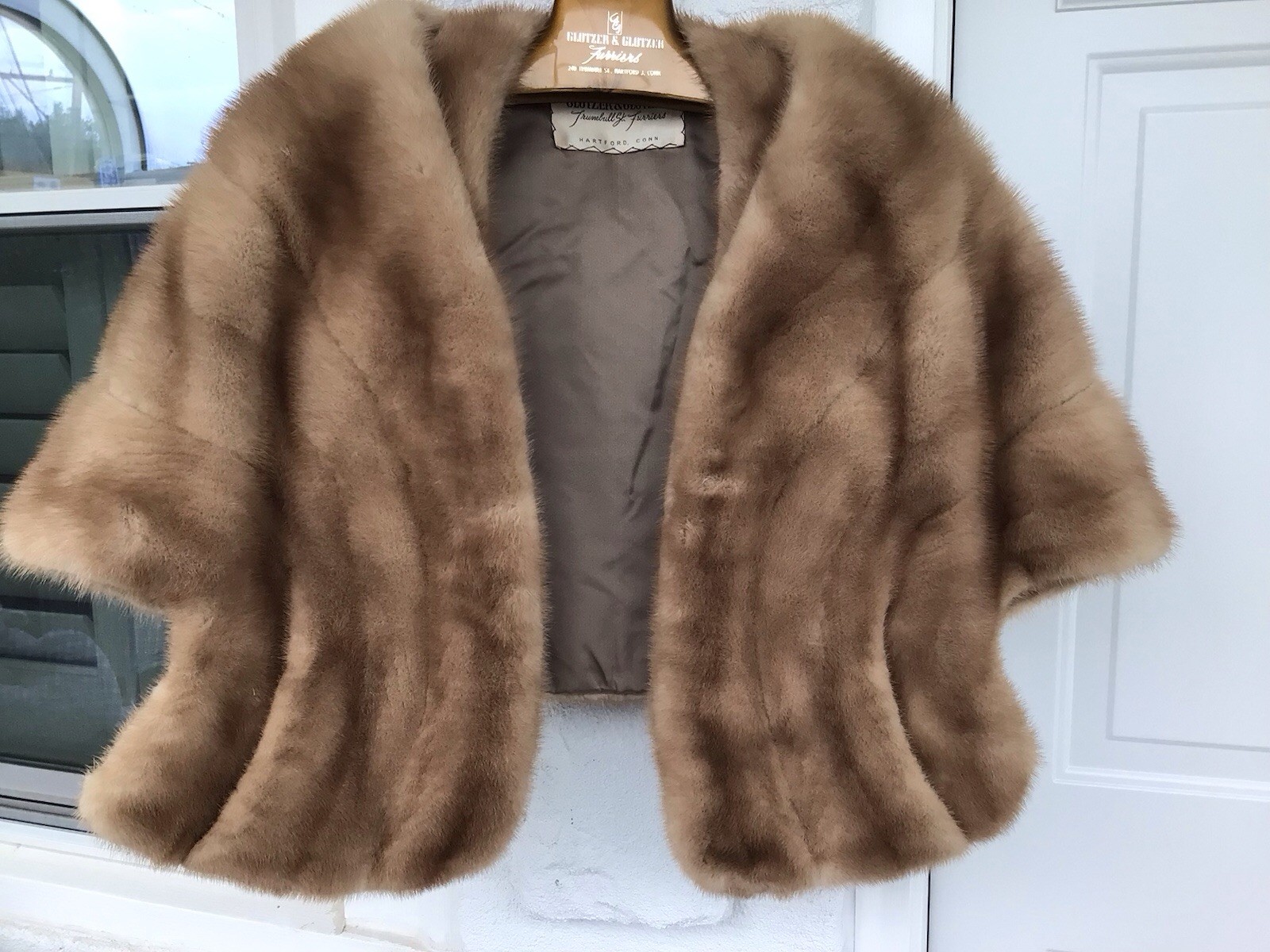 Glotzer & Glotzer Vintage Light Brown Real Mink Stole Fur With Hanger One Sz.