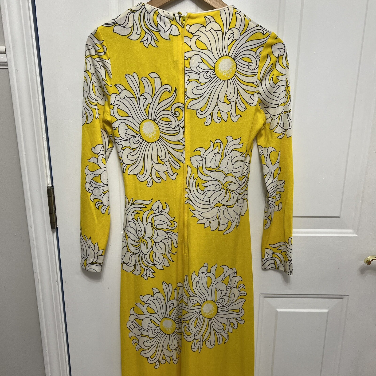 Mr. Dino Golden Door Vintage Maxi Dress Floral Yellow Women’s Size 8 **READ**