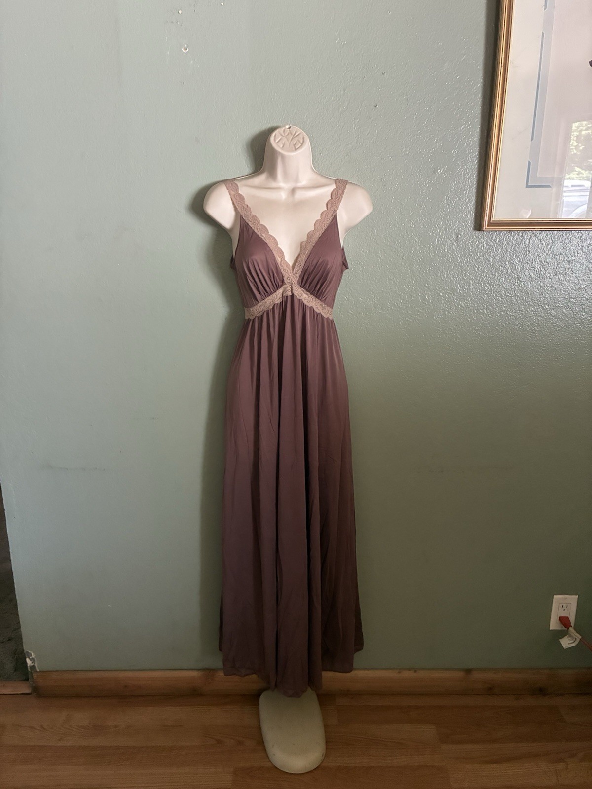 S OLGA NIGHTGOWN 9163 BROWN