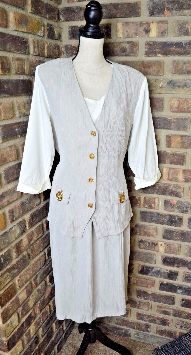 Vintage Reina Women’s size 16 Gray 2 piece set Top And skirt Set Size Large BA