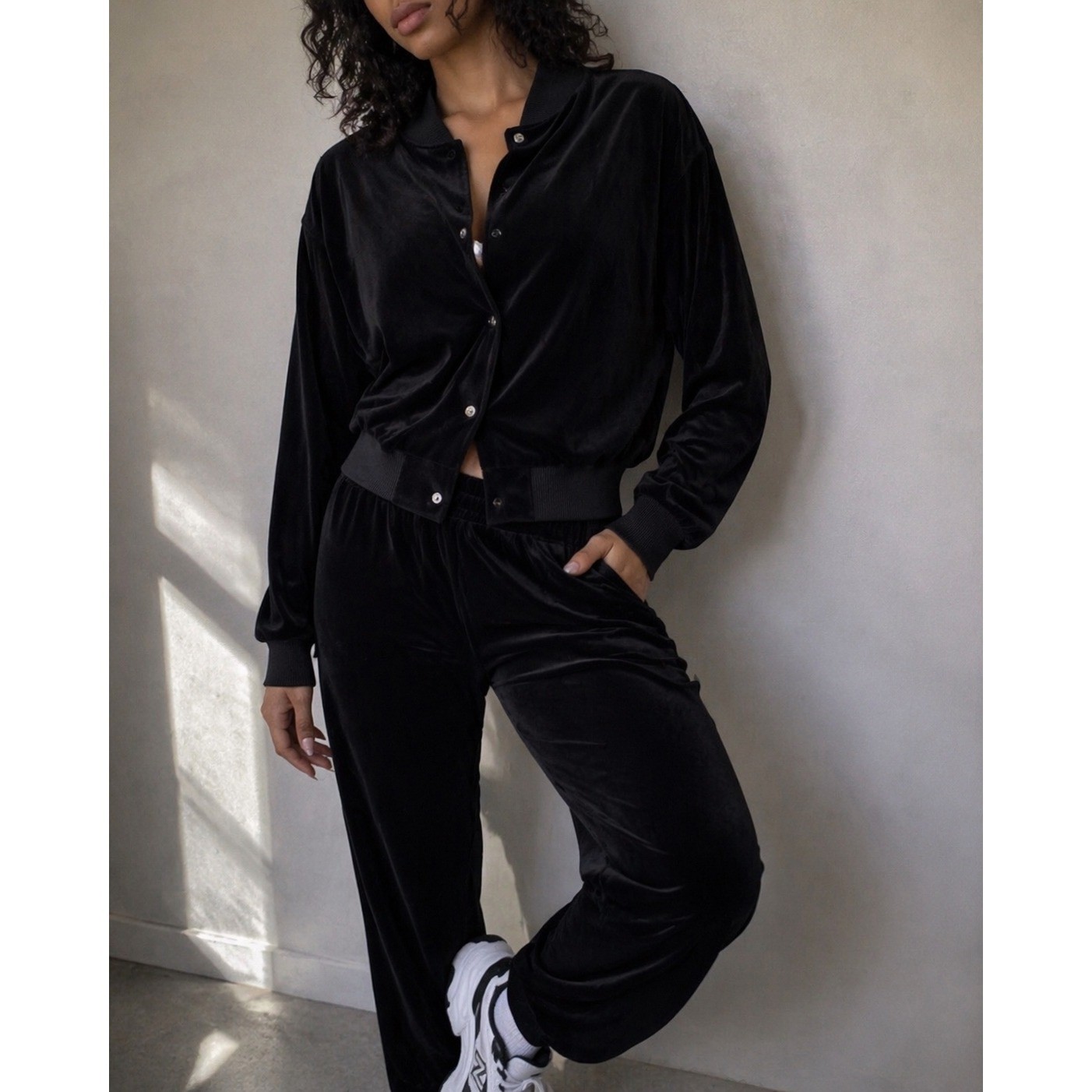 Lavon Black Velour Tracksuit Set Large Snap Front Jacket Y2K Lounge 90s
