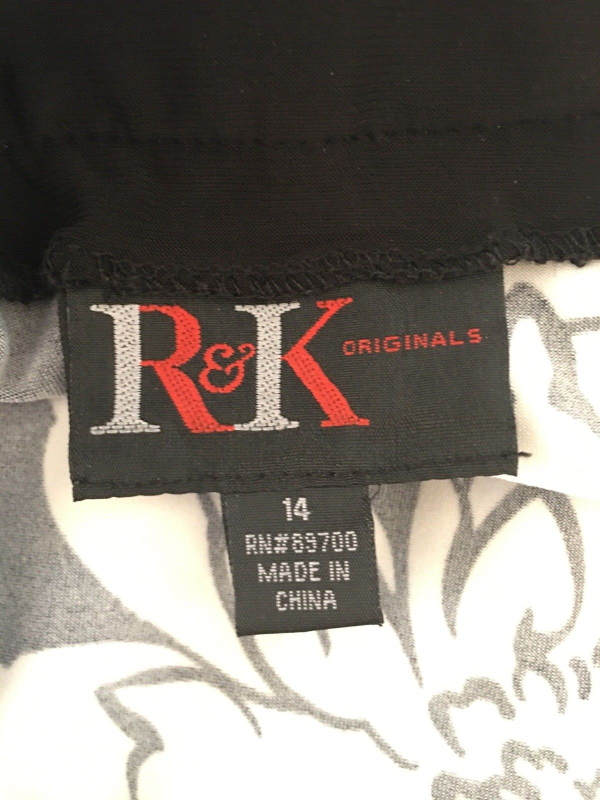 Vintage R & K Woman’s Size 14 Black & White Floral Dress Round Neck Sleeveless