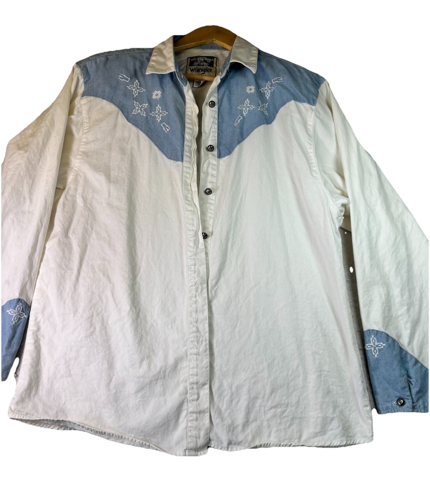 Vtg Wrangler Western Wear For Women Sz XL White Denim Button Up L/SL Rodeo
