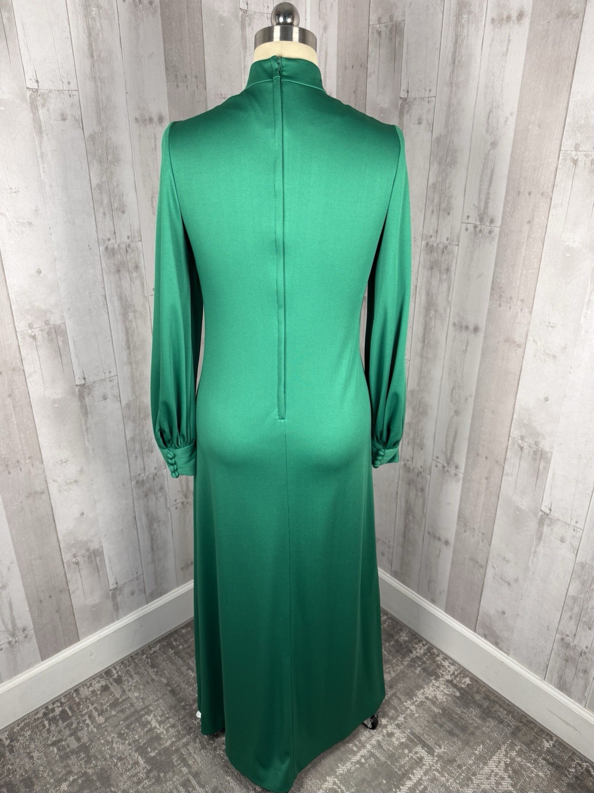 Vintage 1970s MOD Emerald Green Maxi Gown Elegant Poly Retro Size L/12