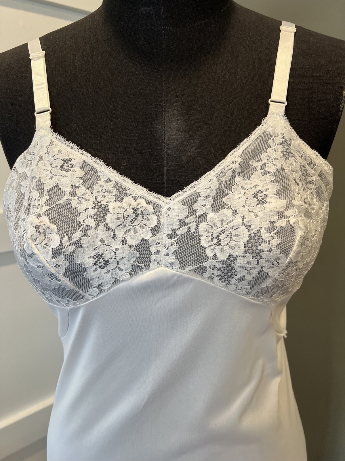 Vtg 60s Sears „Doesn’t Slip” Slip White Lace Bust And Trim 36 Average