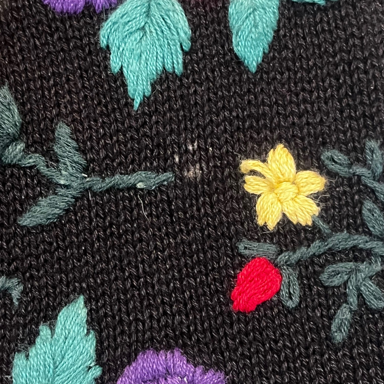 Vintage Sostanza Floral Embroidered Knit Sweater Vest Black Cotton Ramie Large