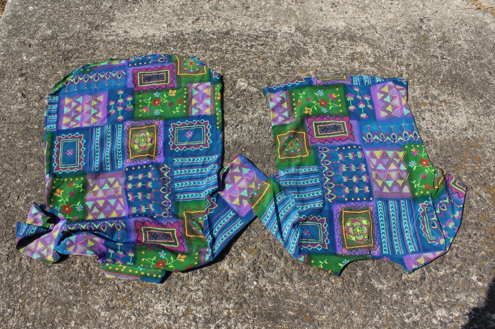 (2) Vintage 90s Picture Frames Summer Tapestry Shirts Maggie Sweet Size Medium
