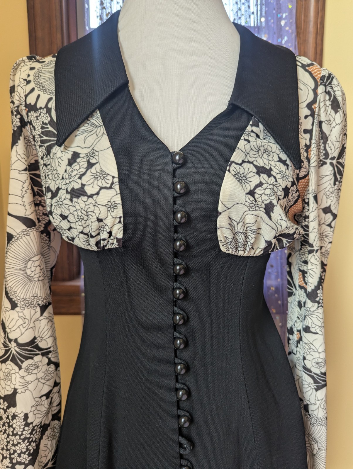 Vintage 70’s Young Innocent By Arpeja Psychedelic Black Mini Dress Size 11 Small
