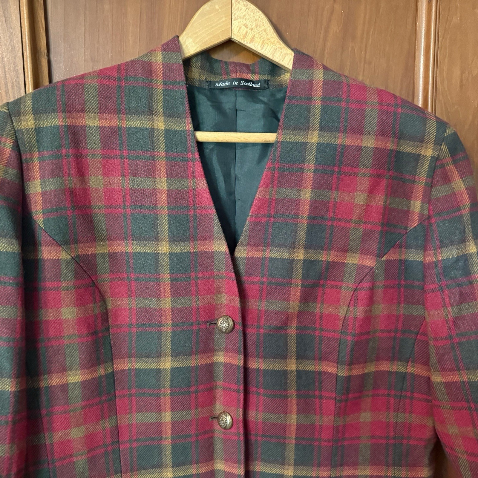 Vintage Red/Green Plaid Scotland 100% Wool Blazer 3 Button Long Sleeve Pockets L