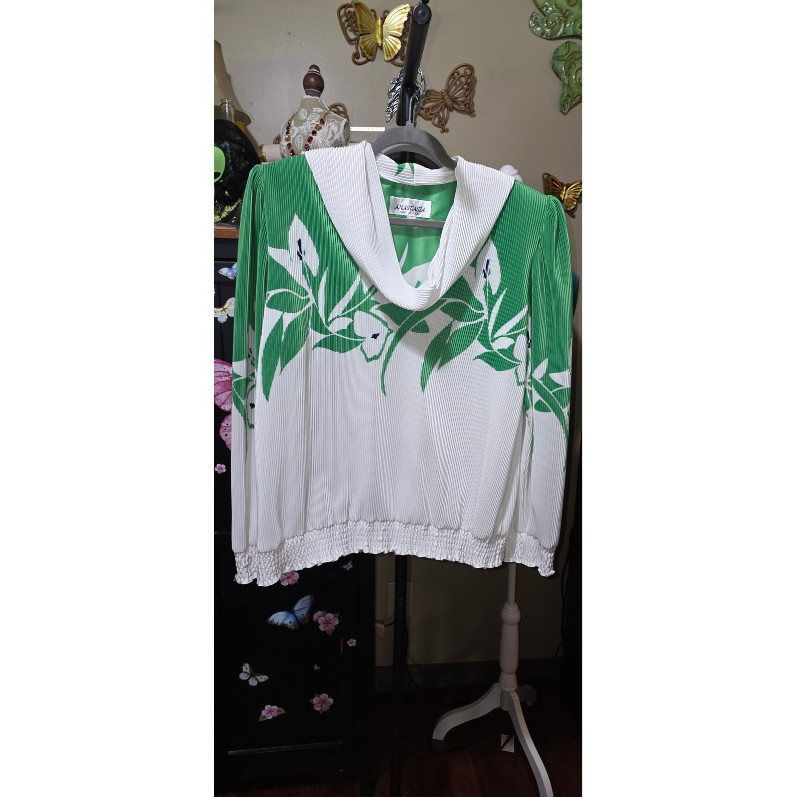 Anastasia Vintage Green White Floral Pleated Cowl Neck Blouse Made in USA