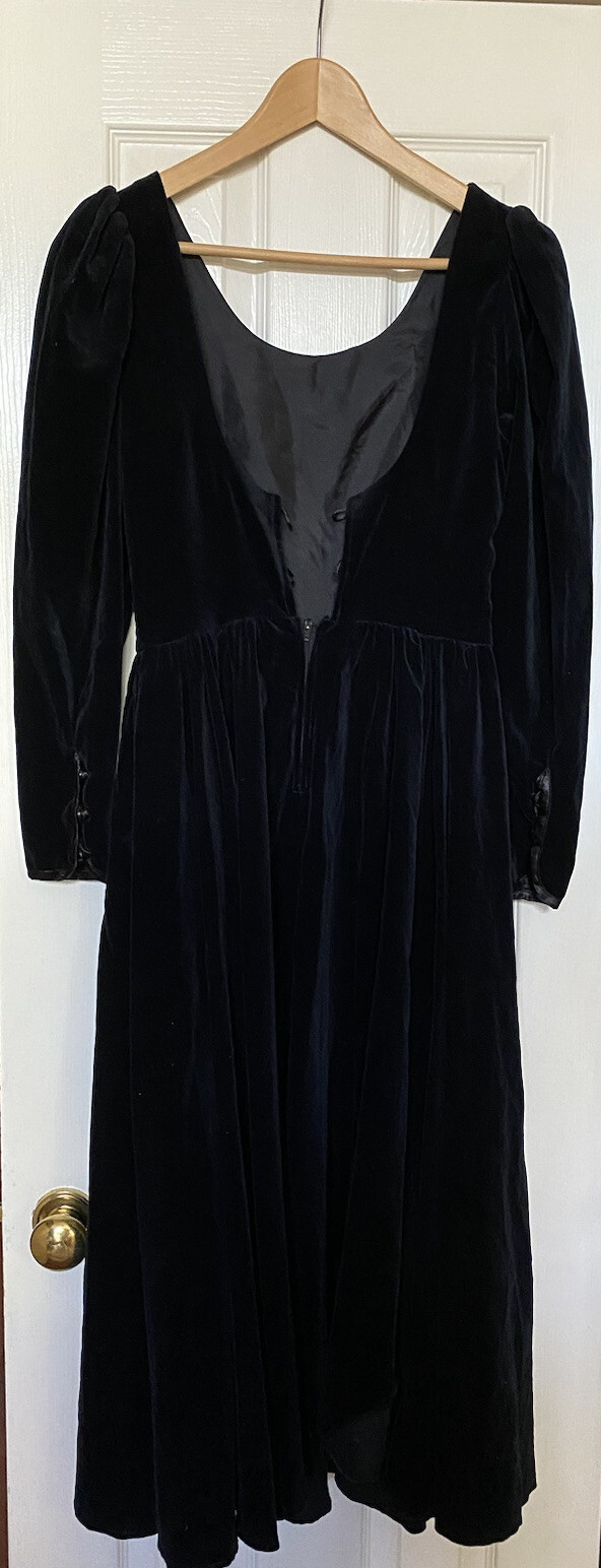 Vintage Laura Ashley Black Velvet Dress Size USA 8 / UK 10 / EUR 36
