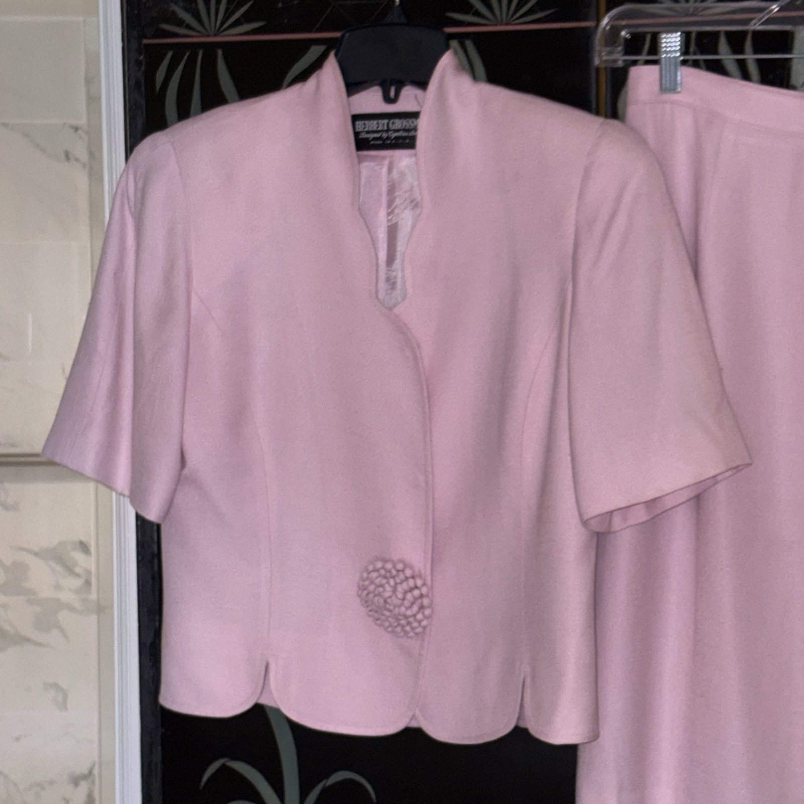 Vintage Pink Women’s Skirt Set – Elegant Two-Piece Ensemble, Stunning!