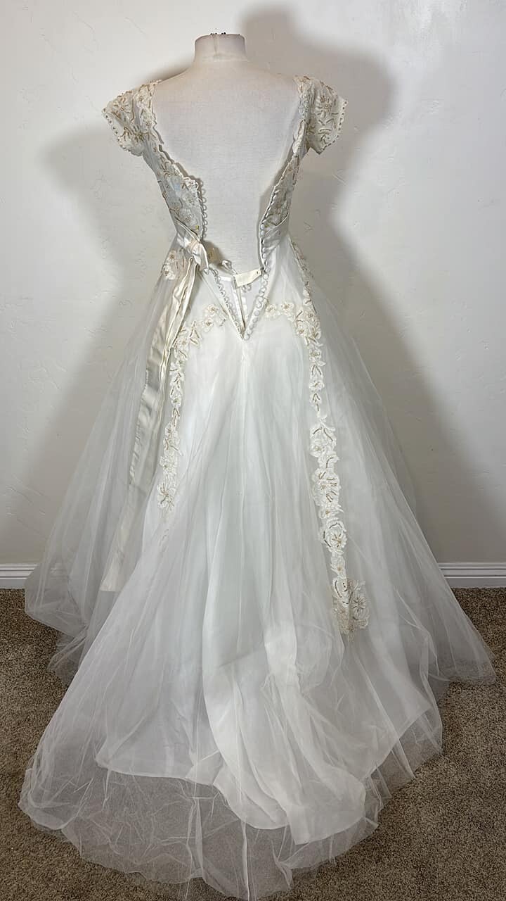 Vintage Stunning 1950’s 1959 Balenciaga wedding gown