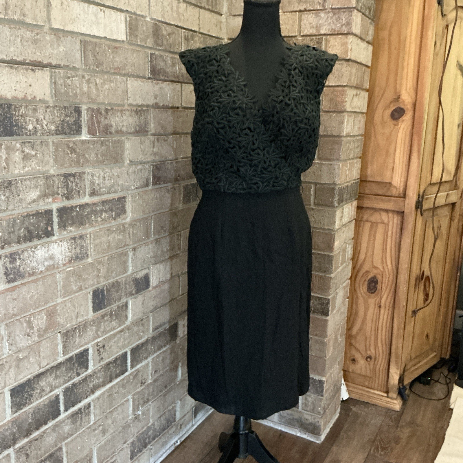 50s VTG Lilly Diamond California Black Crochet Lace Bodice Wiggle Dress Sz 6 9E6