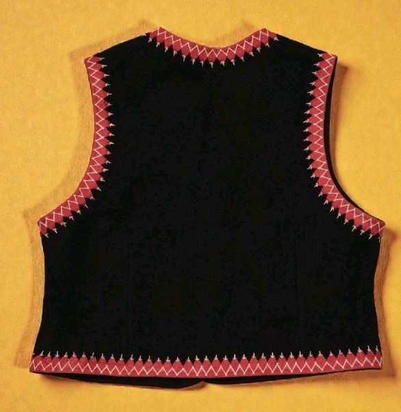 VTG CAMBRIDGE DRY GOODS BLACK BOILED WOOL SWEATER VEST! SIZE S/M
