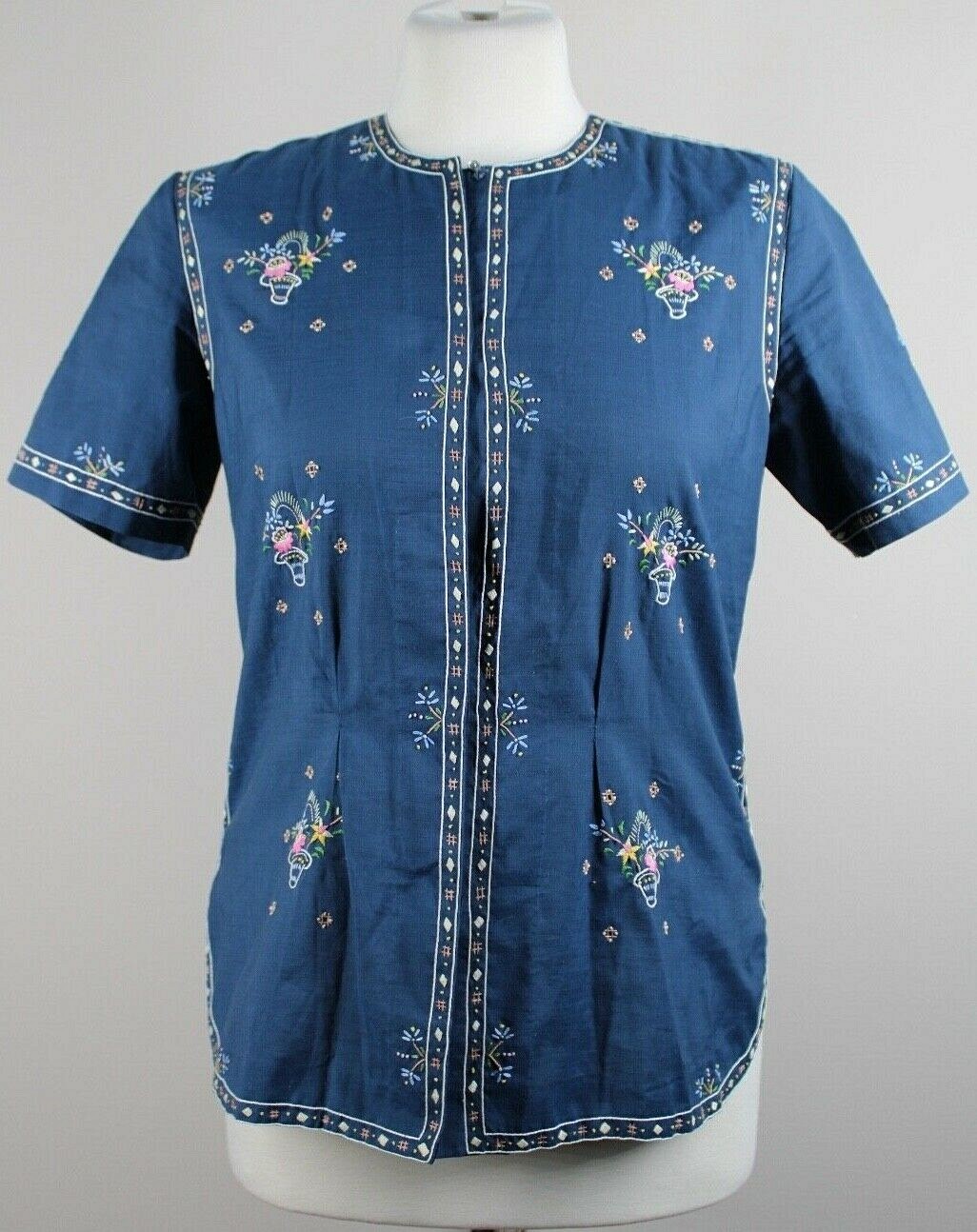 Vtg Peacock M Chinese Blue Embroidered Floral Bouquet Basket Short Sleeve Top