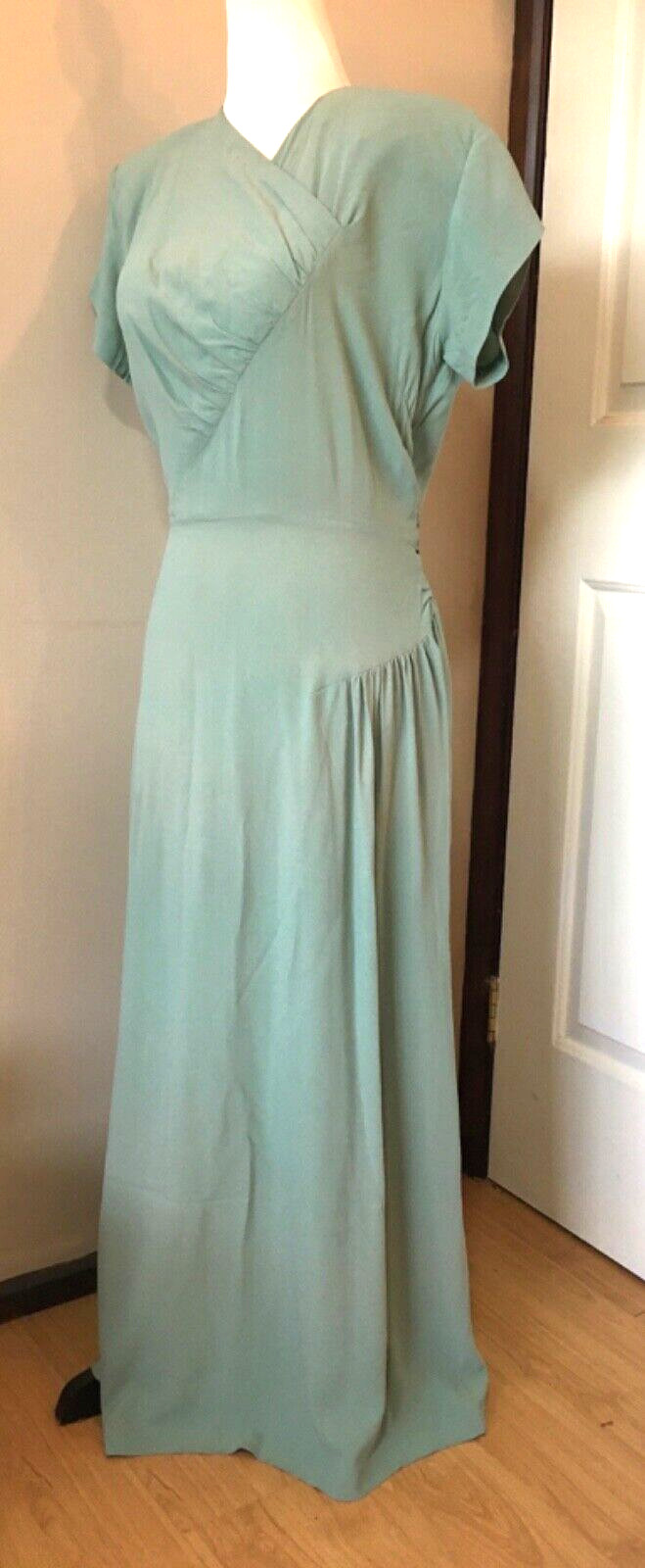 Vintage 1940s Mint Seafoam Green Old Hollywood Glamour Goddess Gown Dress