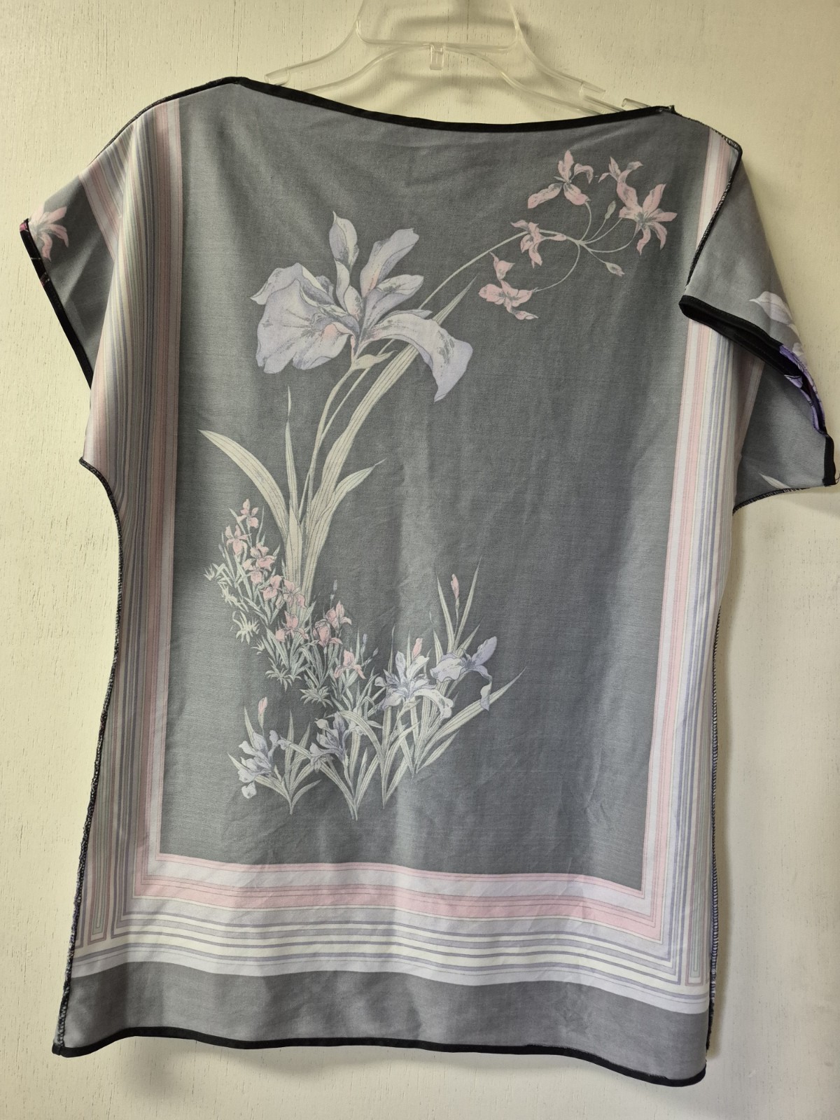 Vintage 70’s 80’s Black Jersey Silk Painterly Orchid Pinstripe Borders Size S