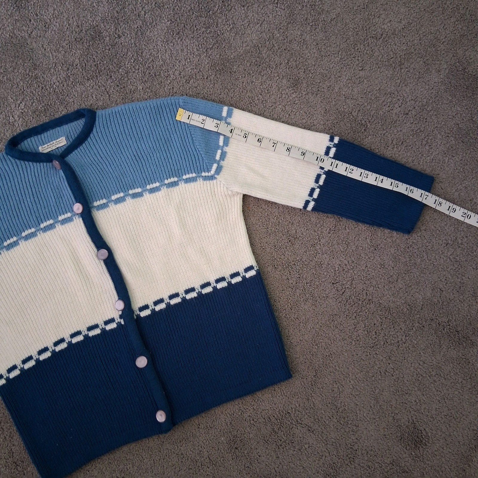Vintage 1950s Turbo-Bulk 100% Orlon Acrylic Button Down Sweater Size Medium