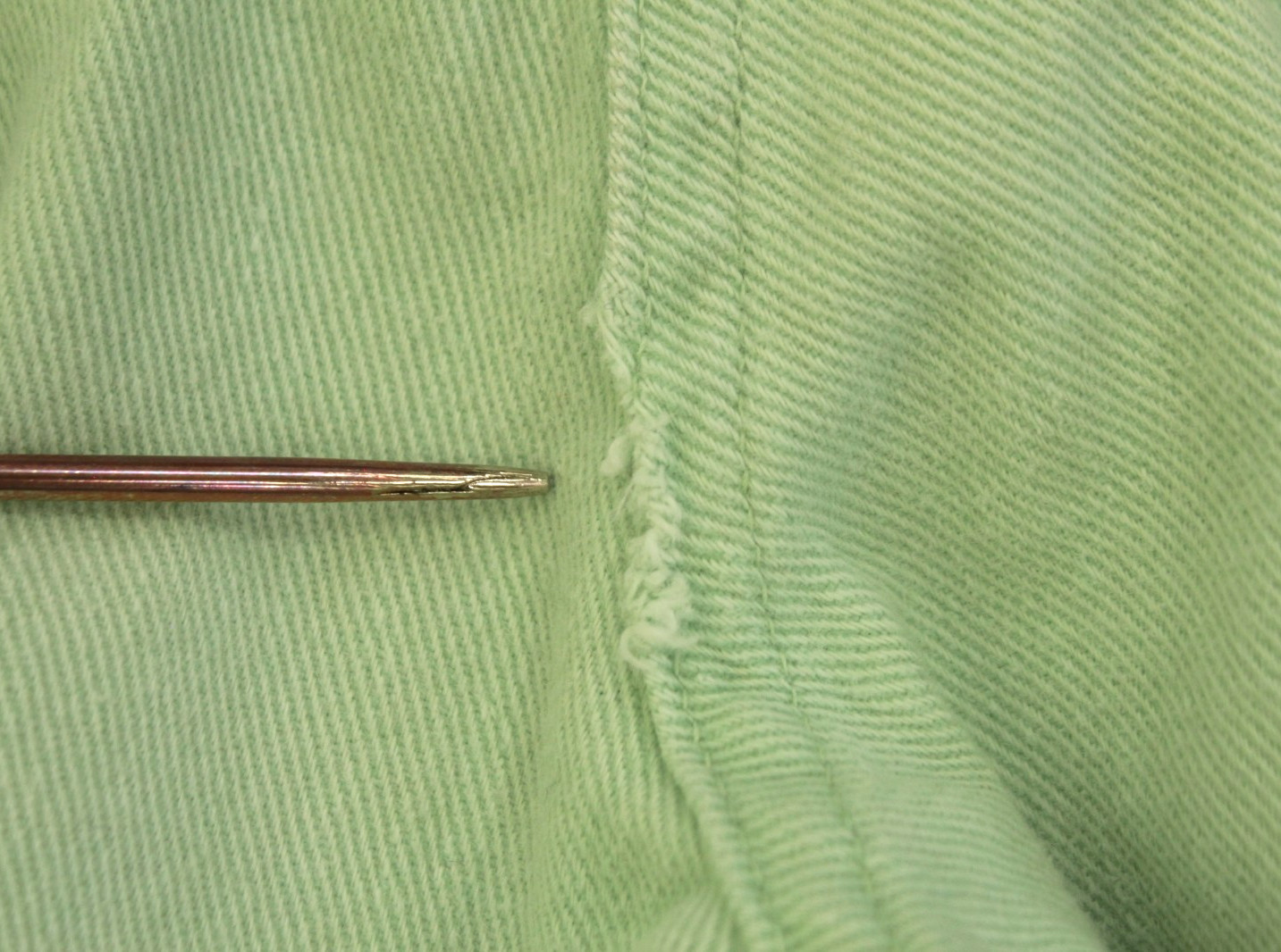 VTG Women’s 70s Mint Green Super Flare Bellbottoms Jeans XS / Sz 25″ 1970s