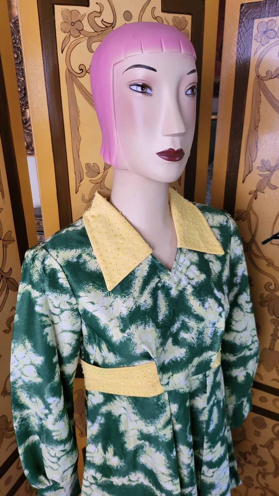 Psychedelic Green & Yellow Dress Sequin Detail SzS/M (38) 1960s/70s