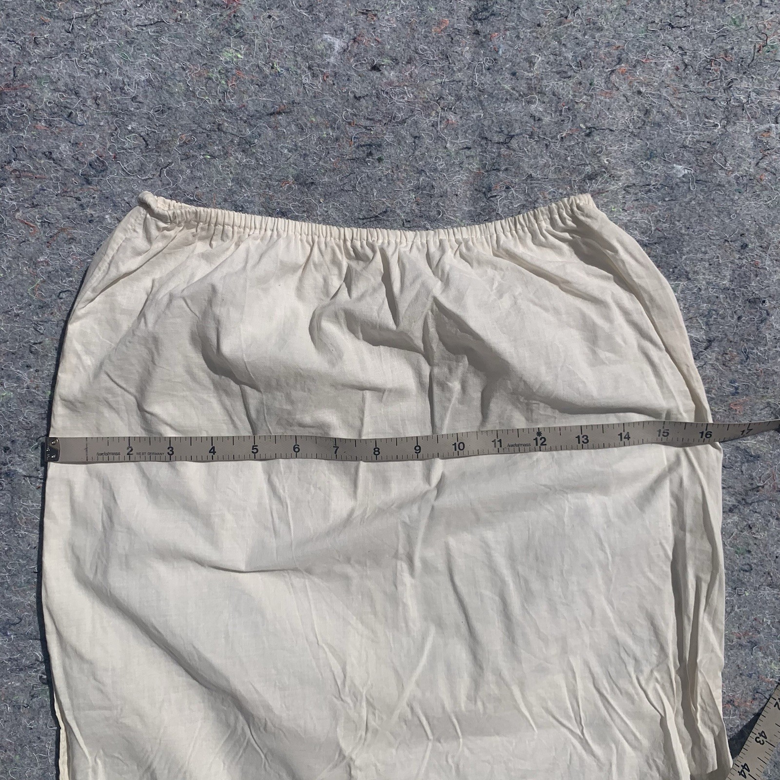Adorable vintage 70s does Edwardian cream cotton casual skirt w/ lace trim