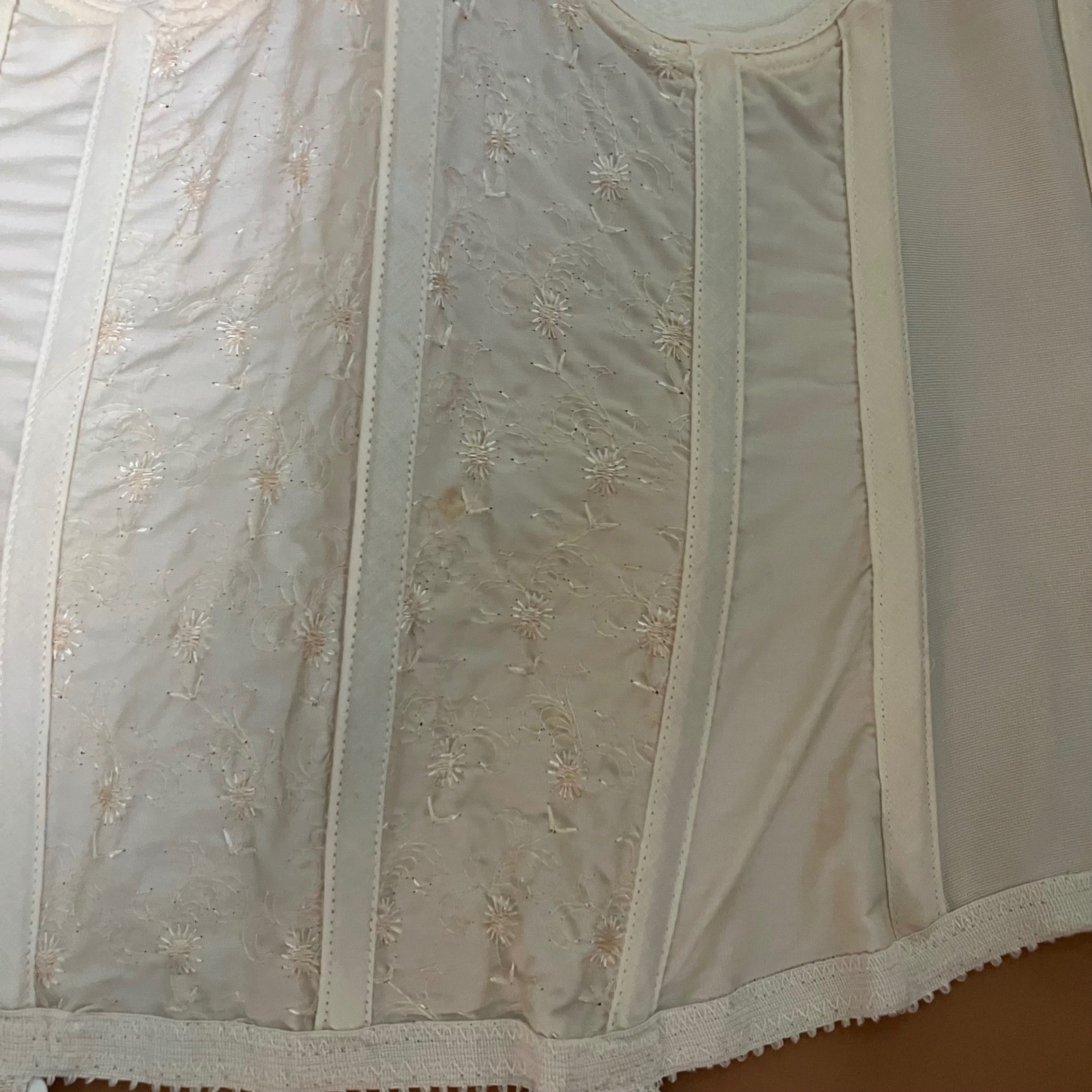 Vintage Charmode Sears Roebuck Nude Embroidered Corset Bustier 34A Garter Pin-Up