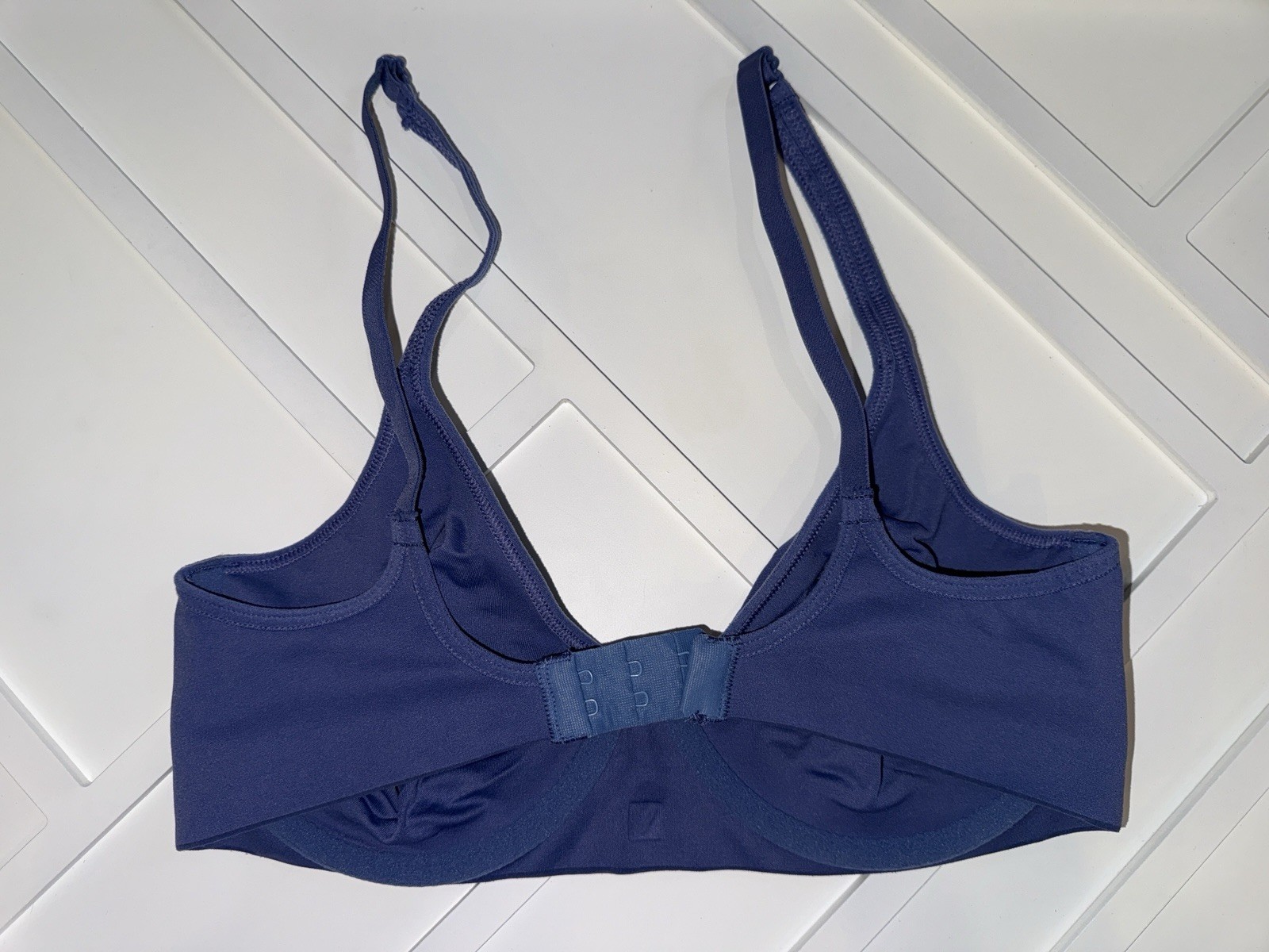Vintage Victoria’s Secret Bra 36C Blue T Shirt Underwired Lightly Lined Stretchy