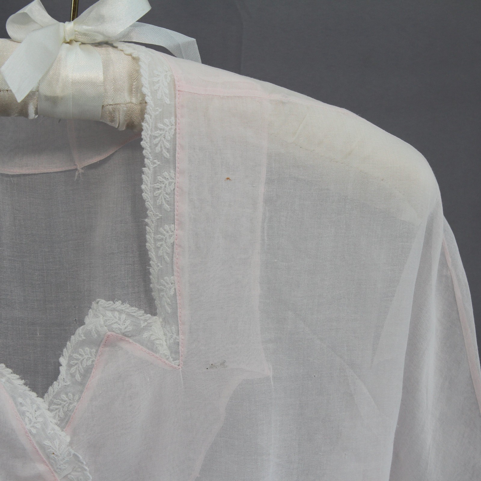 Vintage 1940s-50s Pink Organdy Embroidered Dress Lace Trim Hand Sewn Hem