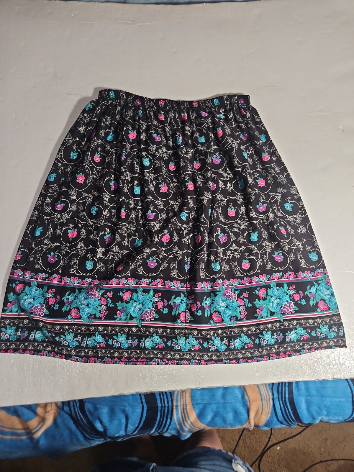 Vintage California Connection Inc Size 20/34 Black Maxi Skirt Floral