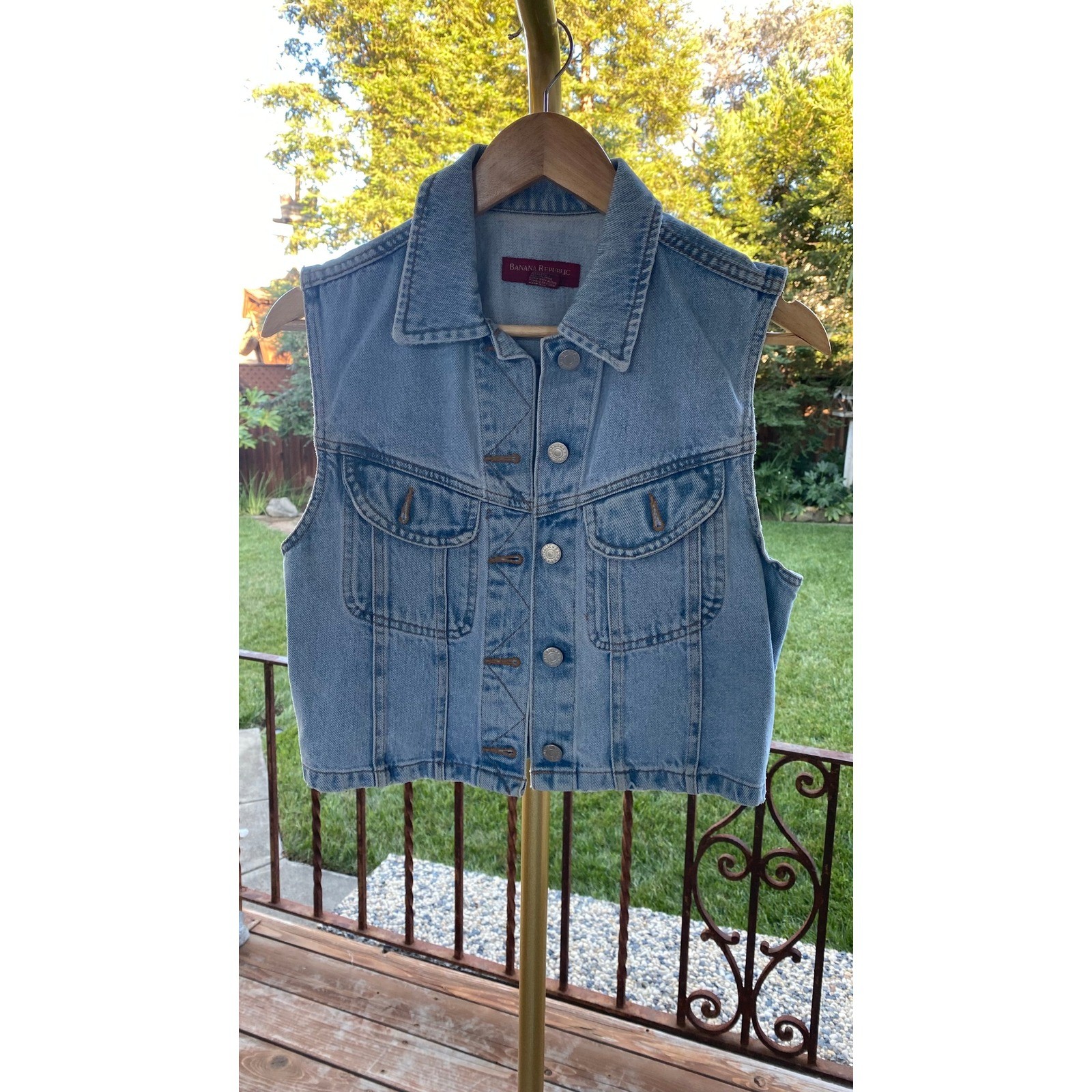 Banana Republic Vintage Denim Crop Vest Light Wash Blue Cotton Womens Small USA